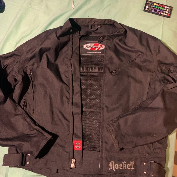 Bikers Jacket - Picture 1 of 5
